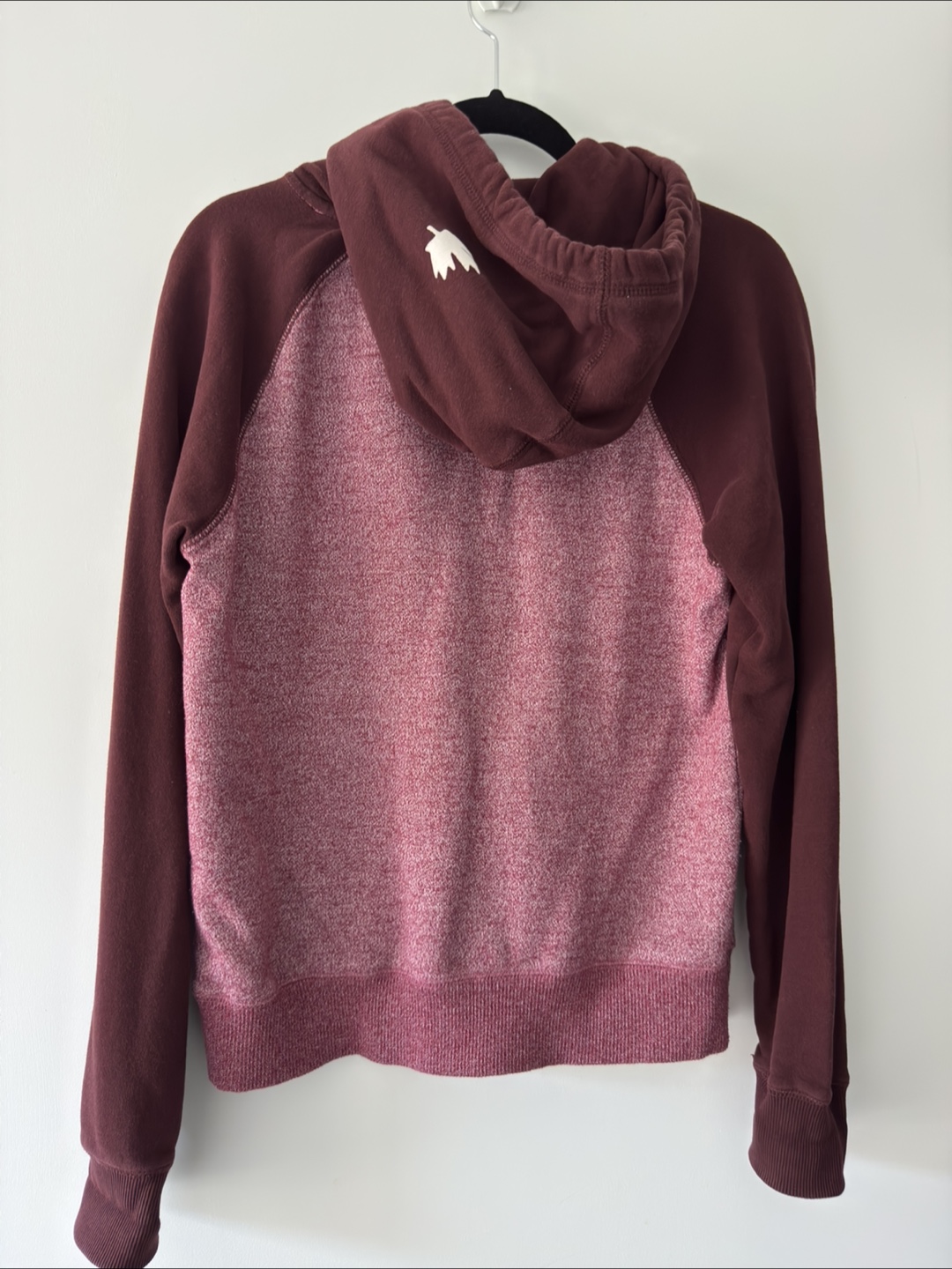 Roots Athletics Maroon Hoodie Size M - photo 4