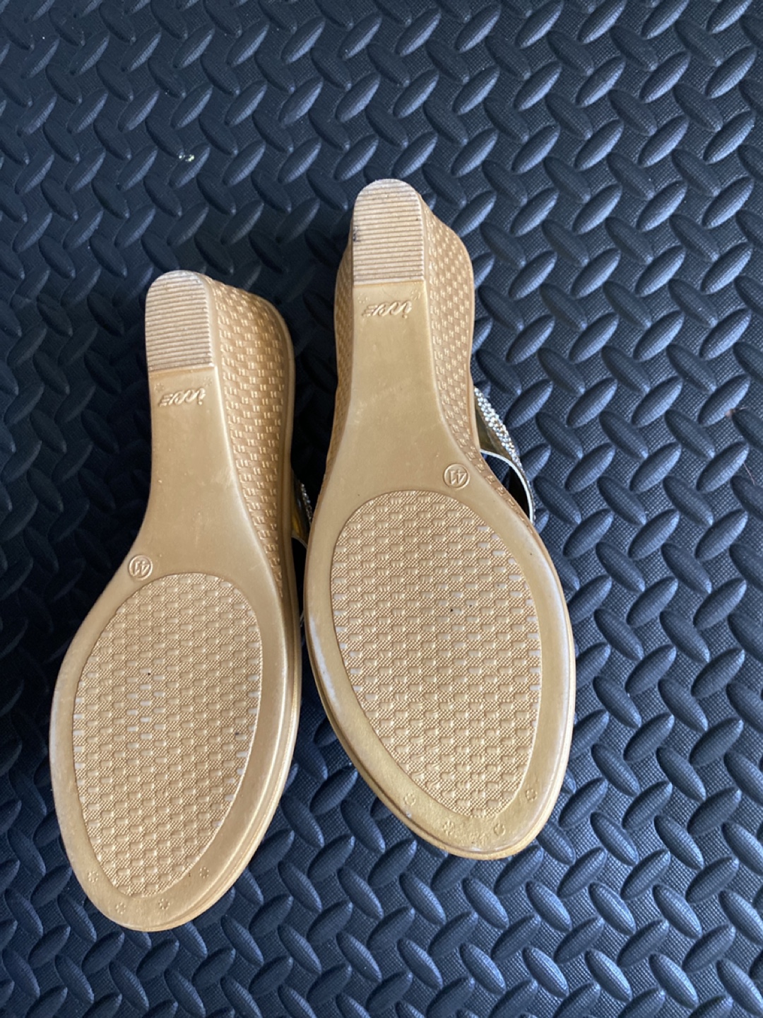 New Look Gold Wedge Sandals - photo 4