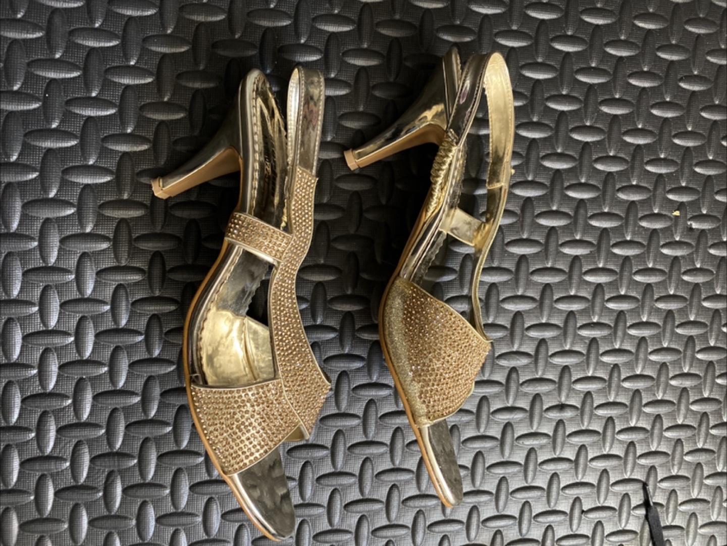 Gold embellished women's heels, size 40 - photo 3