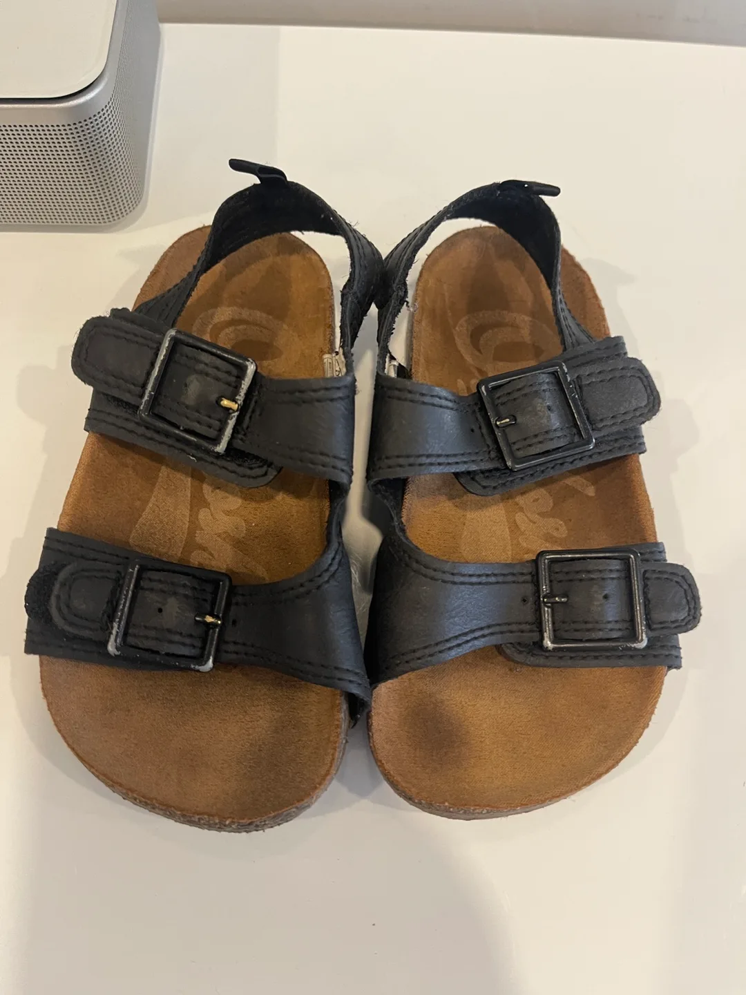 Bits size 10 Oshkosh leather Velcro Sandals image indicator(2)