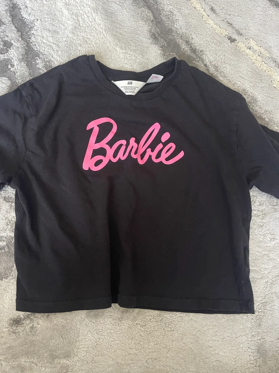 HM Barbie Graphic crop Tee 10/12 thumbnail
