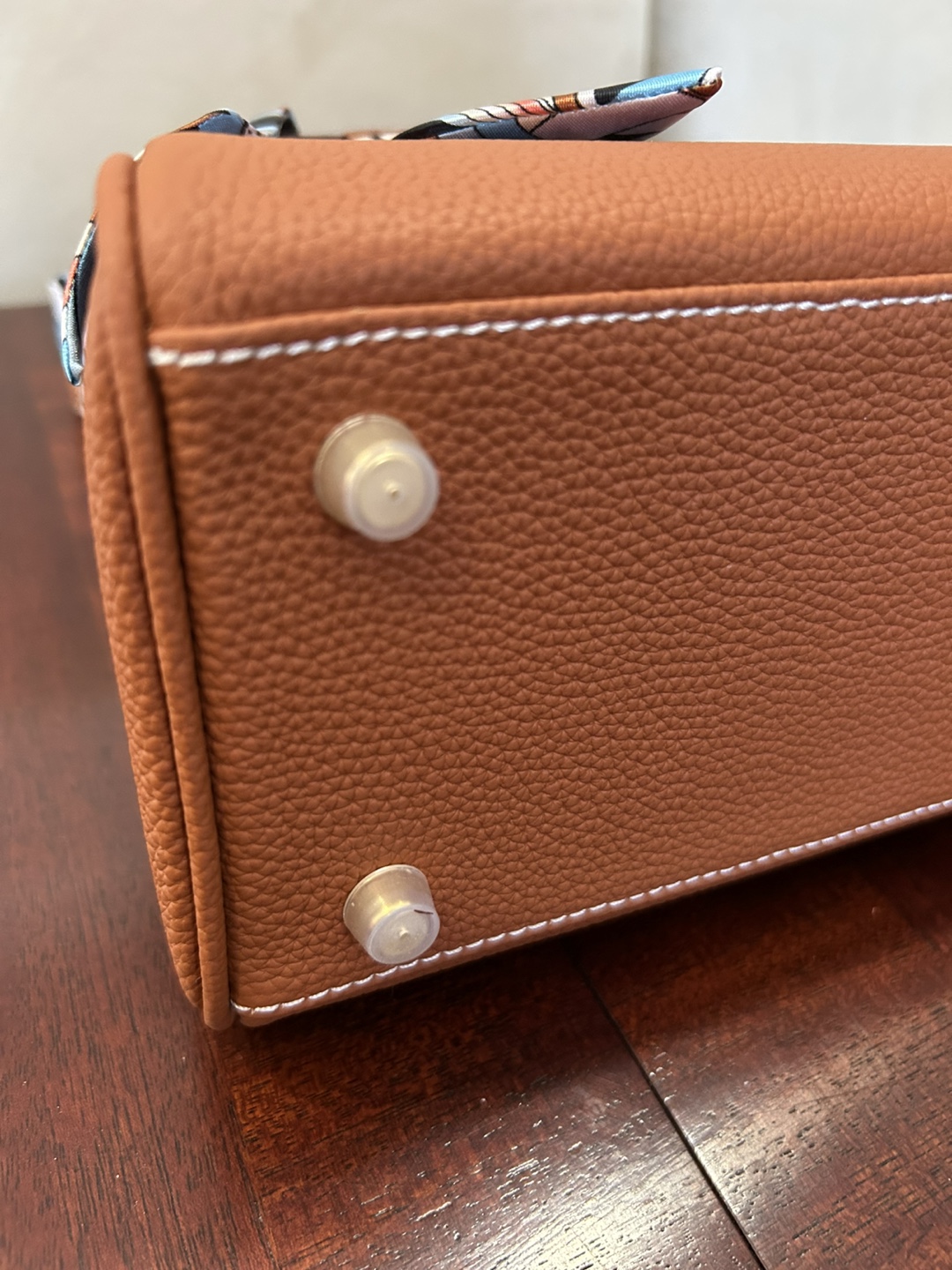 Brown Leather Kelly silhouette style bag - photo 3