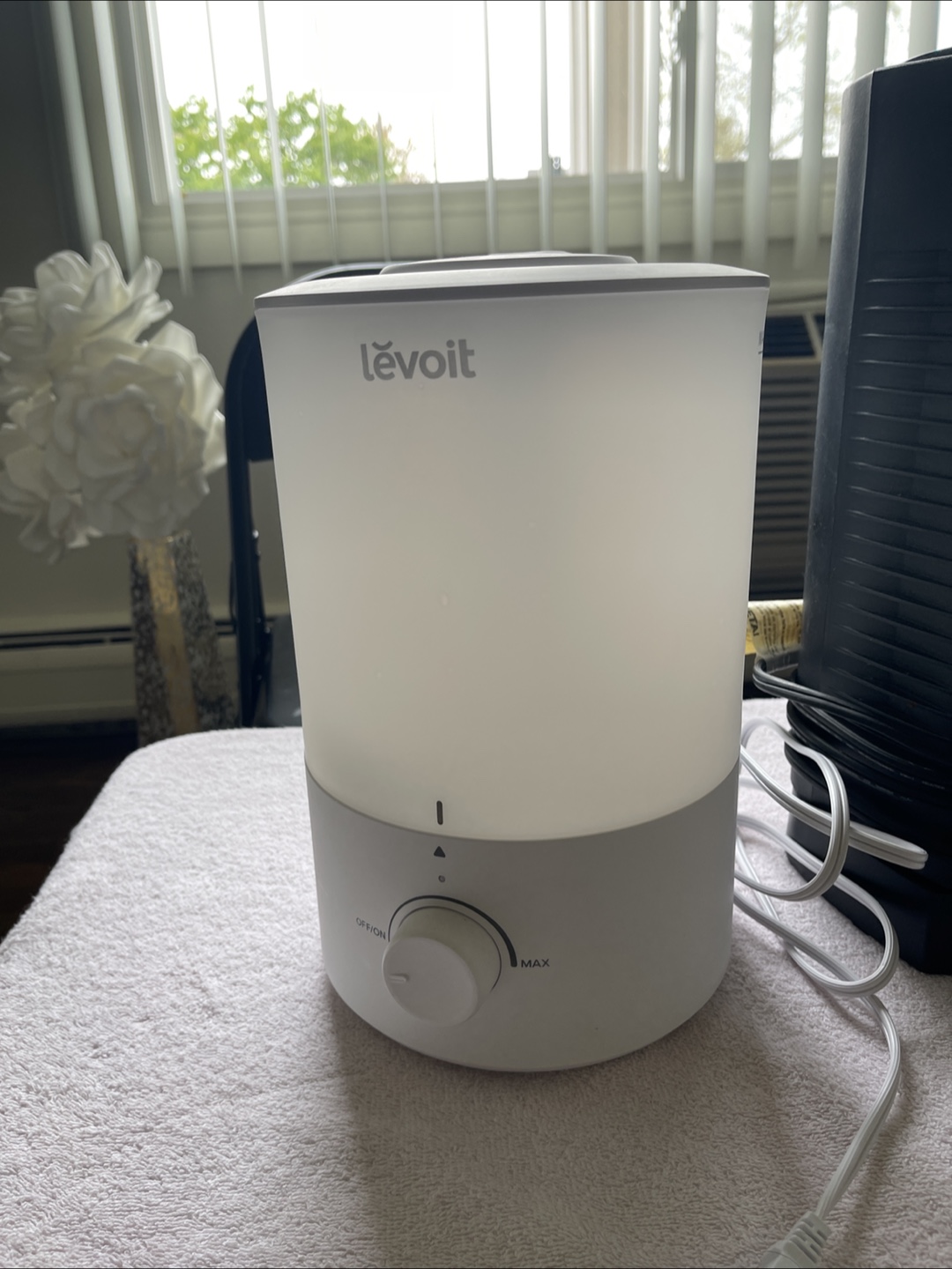 Humidifier, Heater, Hair Dryer, chairs - photo 2