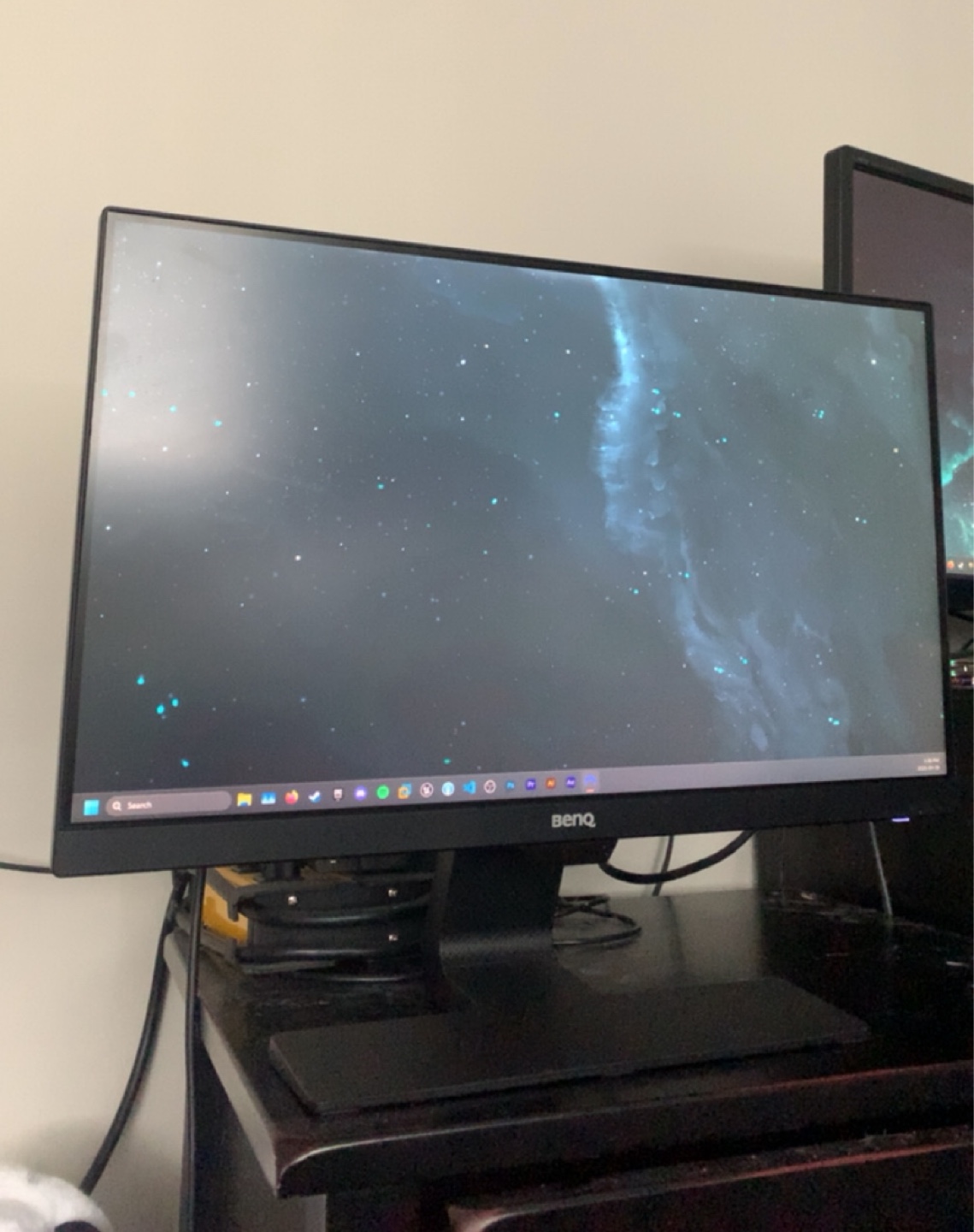 1080p 60hz 21.5” BenQ Monitor