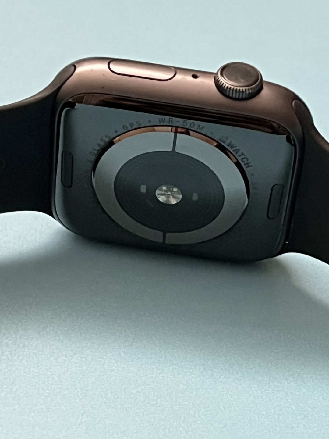 Apple Watch Series 4 - 44mm - Space Black - Scratched Screen - photo 2