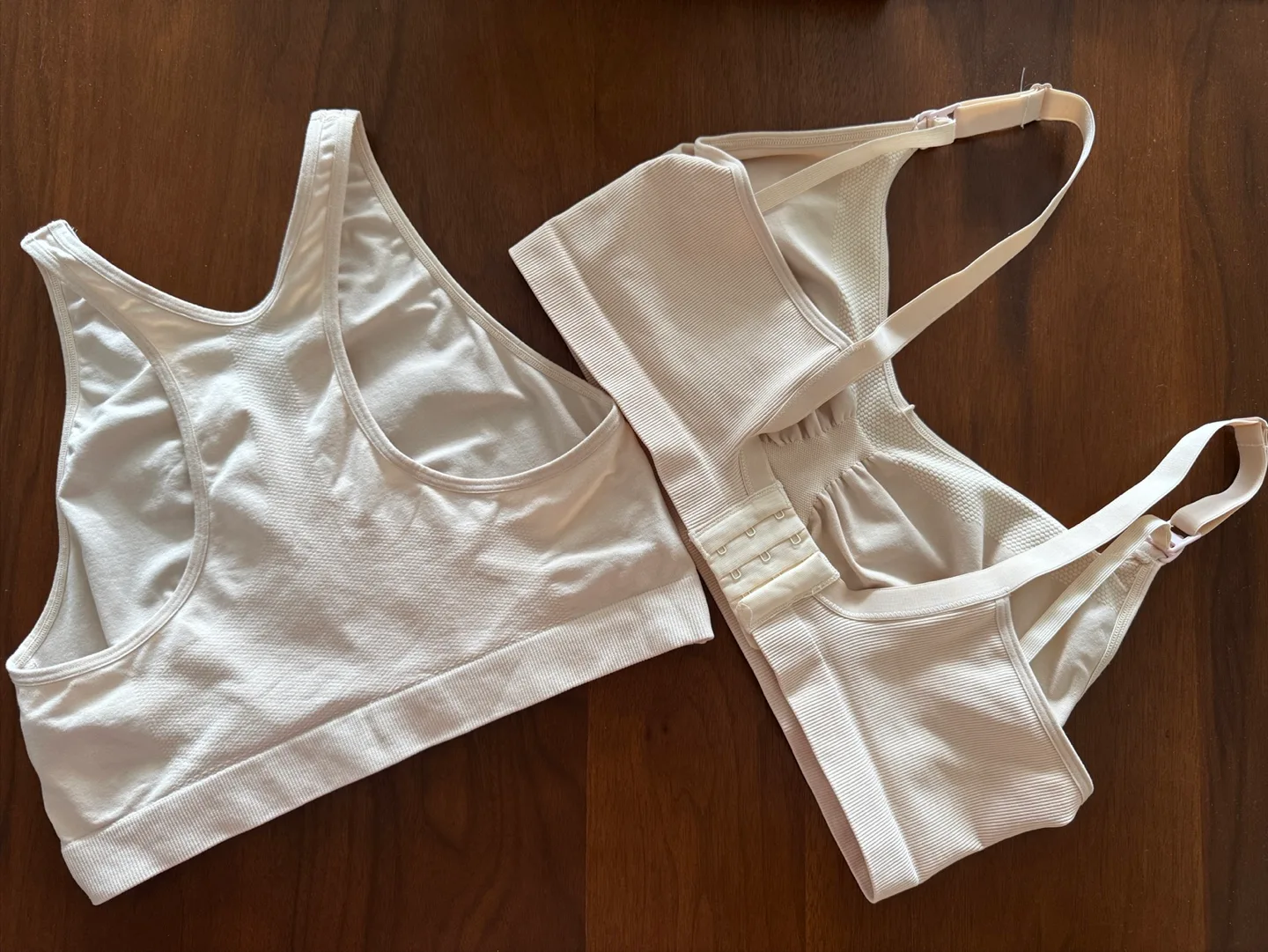 2x Madela Nursing Bras - Beige - Size XL/XXL image indicator(2)