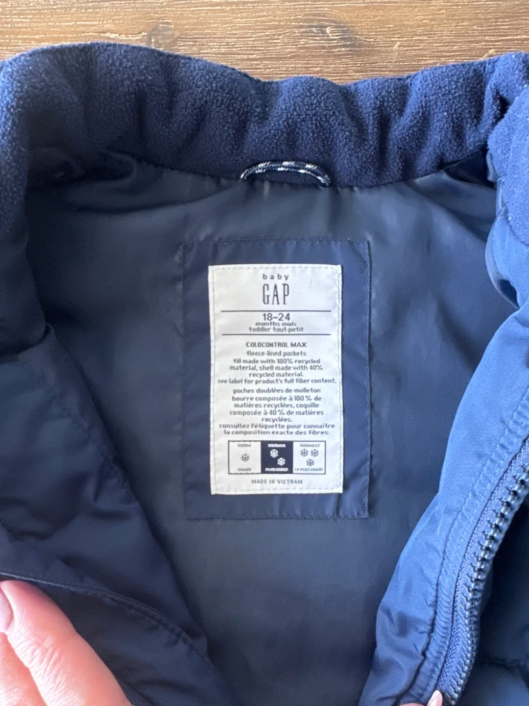 Baby Gap Puffer Vest - Size 18-24 Months image indicator(2)