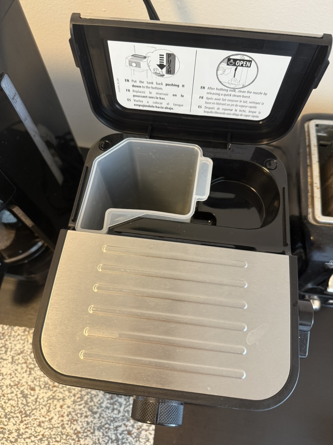 DeLonghi Stilosa Espresso and Cappuccino Maker - photo 2