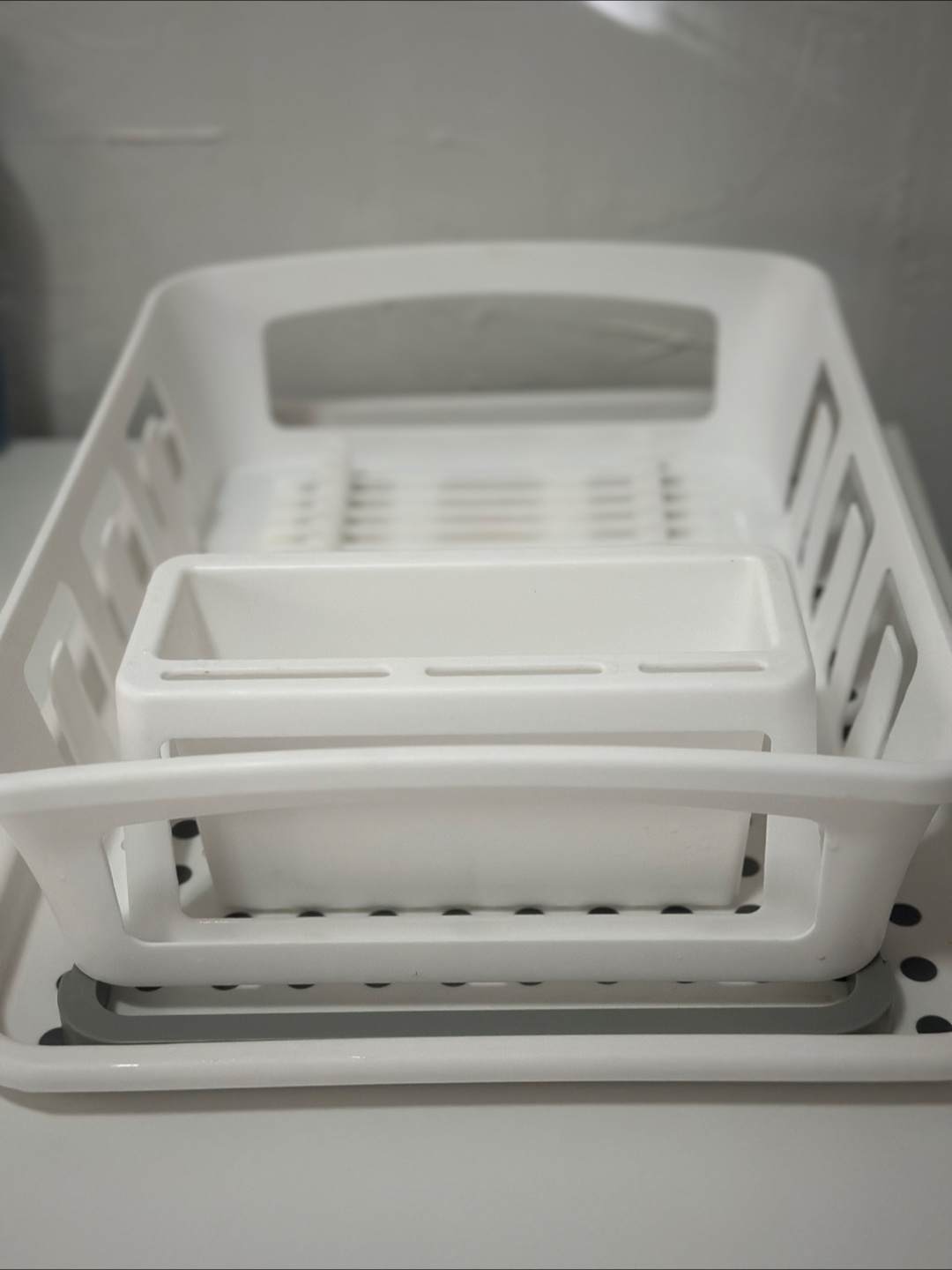 White Plastic Dish Drying Rack