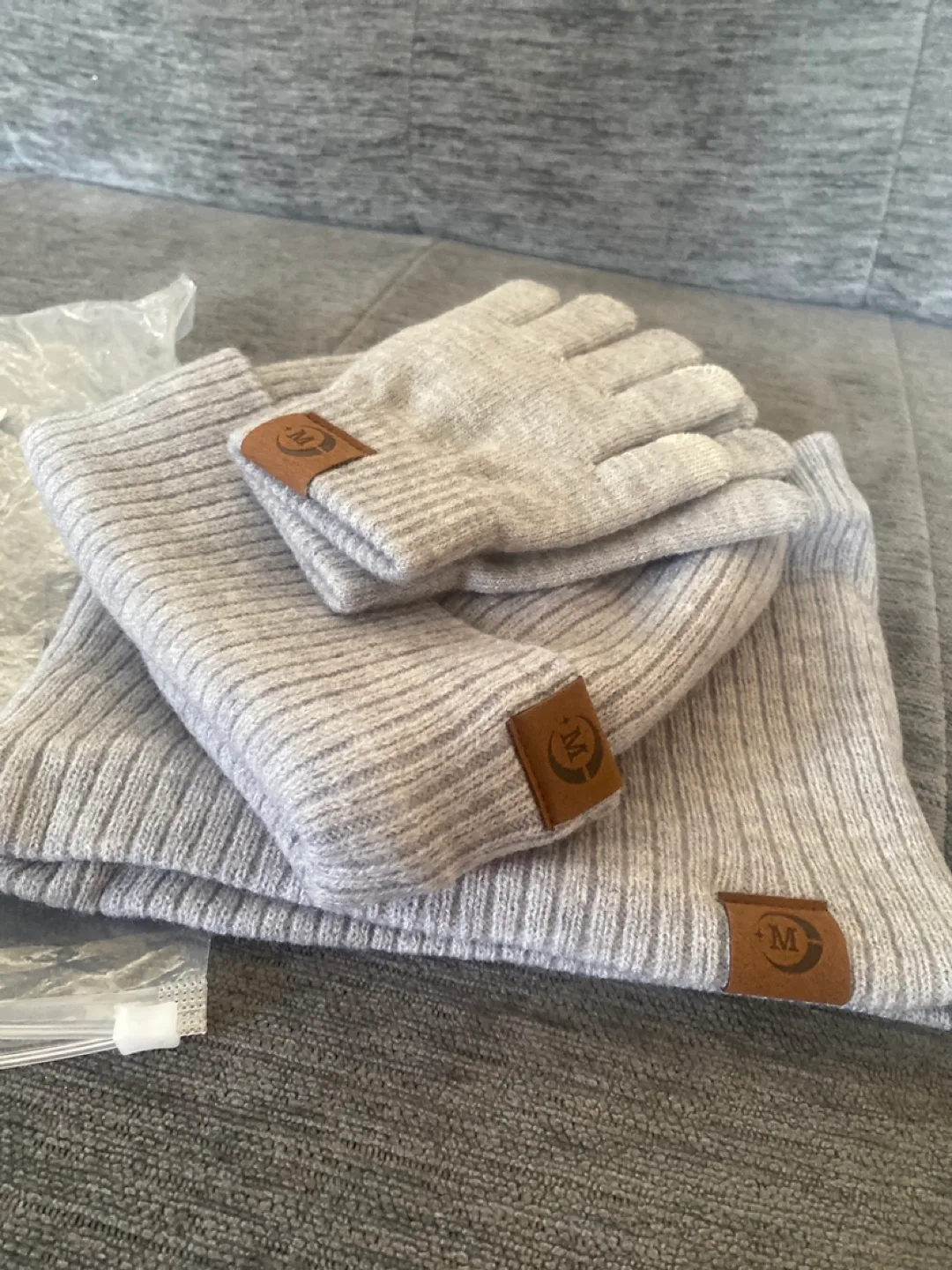 Grey Winter Hat, Glove, and Scarf Set image indicator(2)