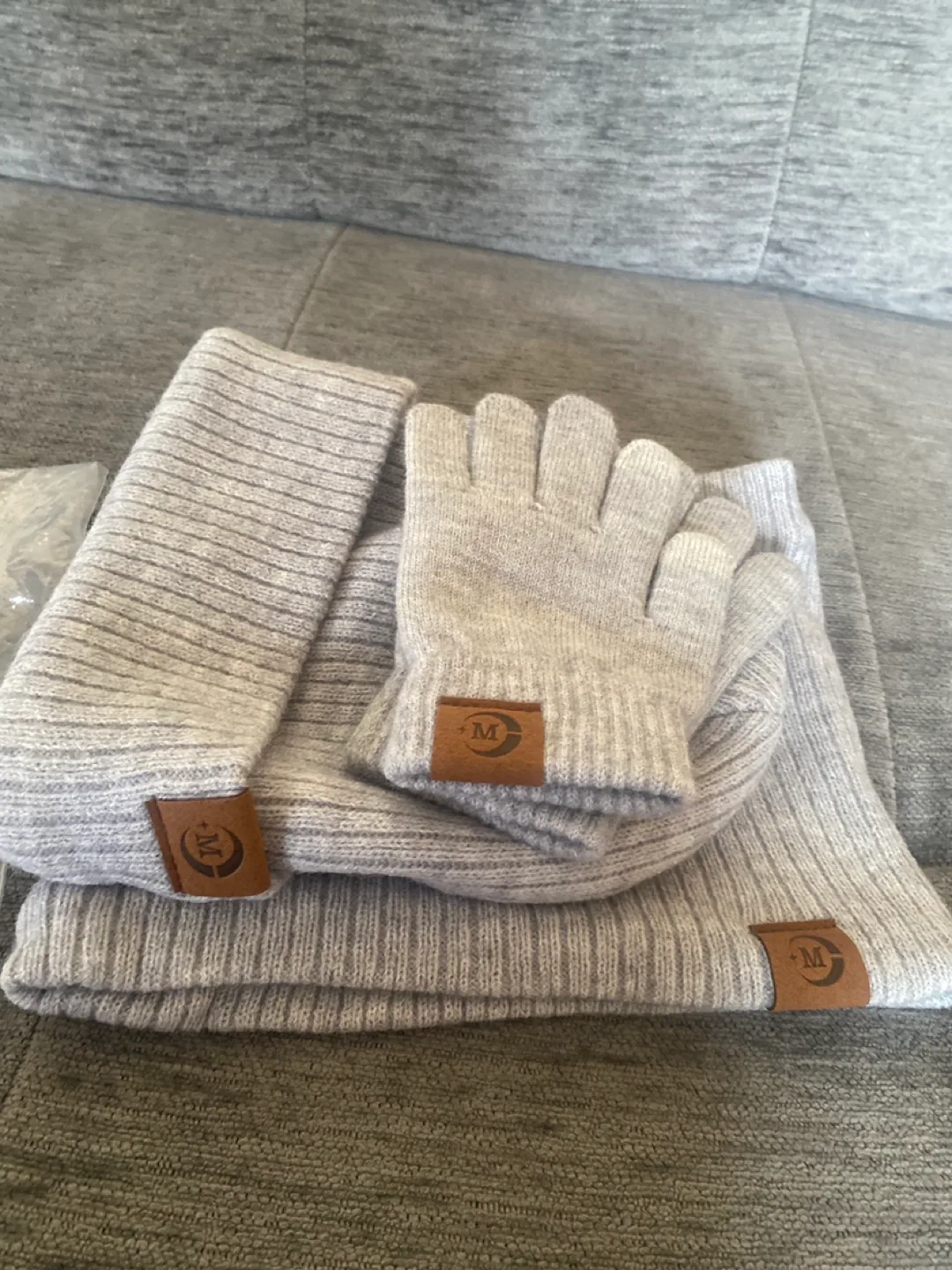 Grey Winter Hat, Glove, and Scarf Set image indicator(5)