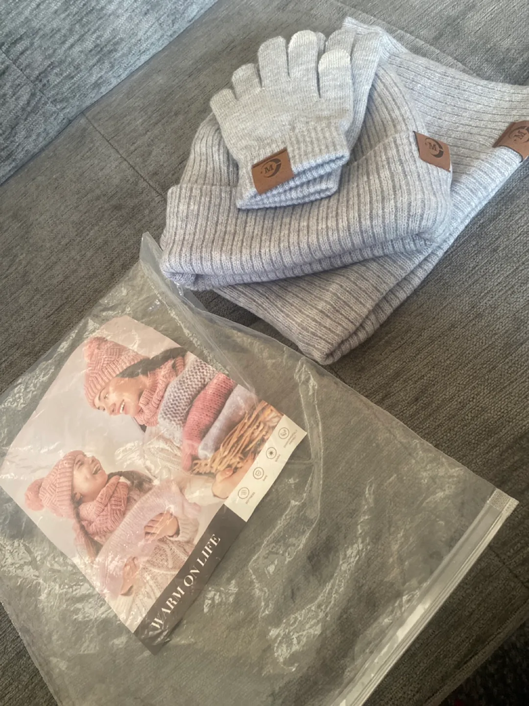 Grey Winter Hat, Glove, and Scarf Set image indicator(4)