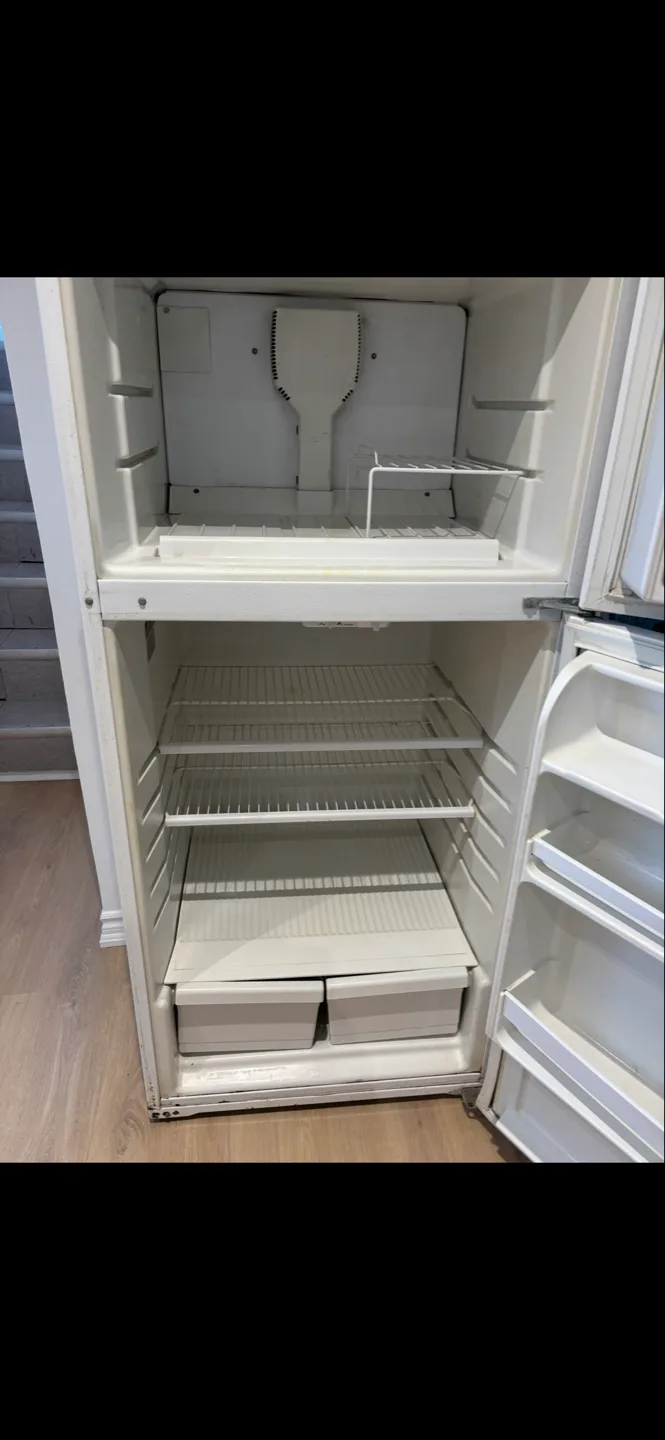 GE Top Freezer Refrigerator image indicator(2)