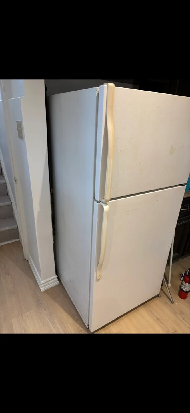 GE Top Freezer Refrigerator image indicator(6)