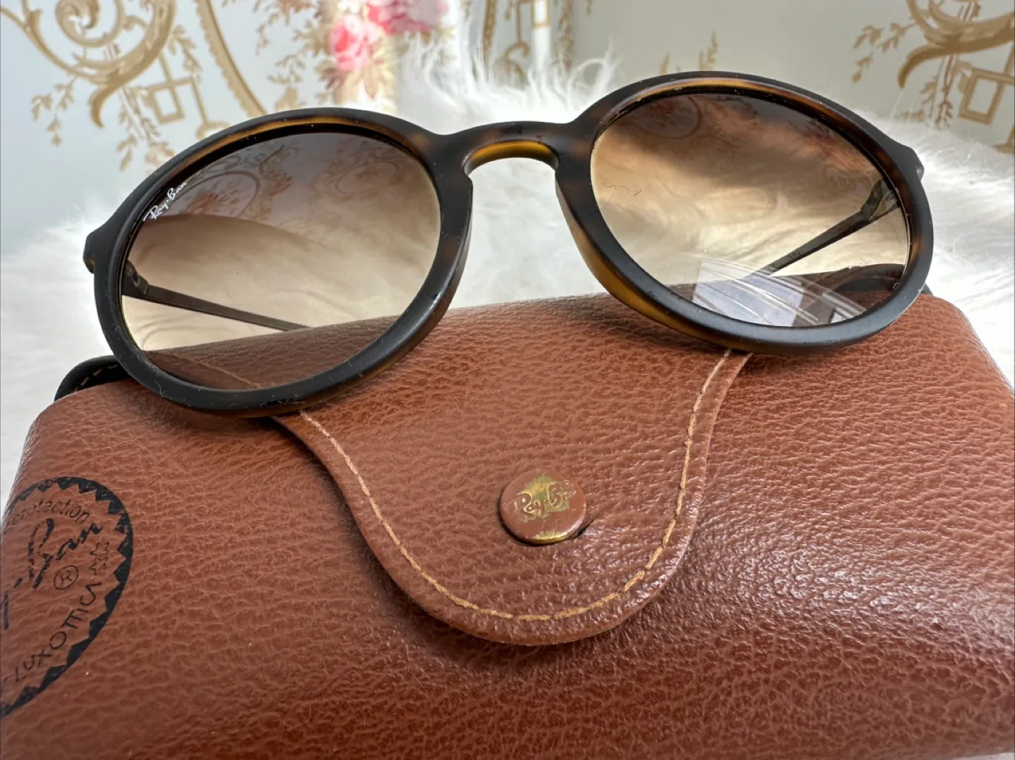 Ray-Ban Round Sunglasses Brown Tortoise thumbnail