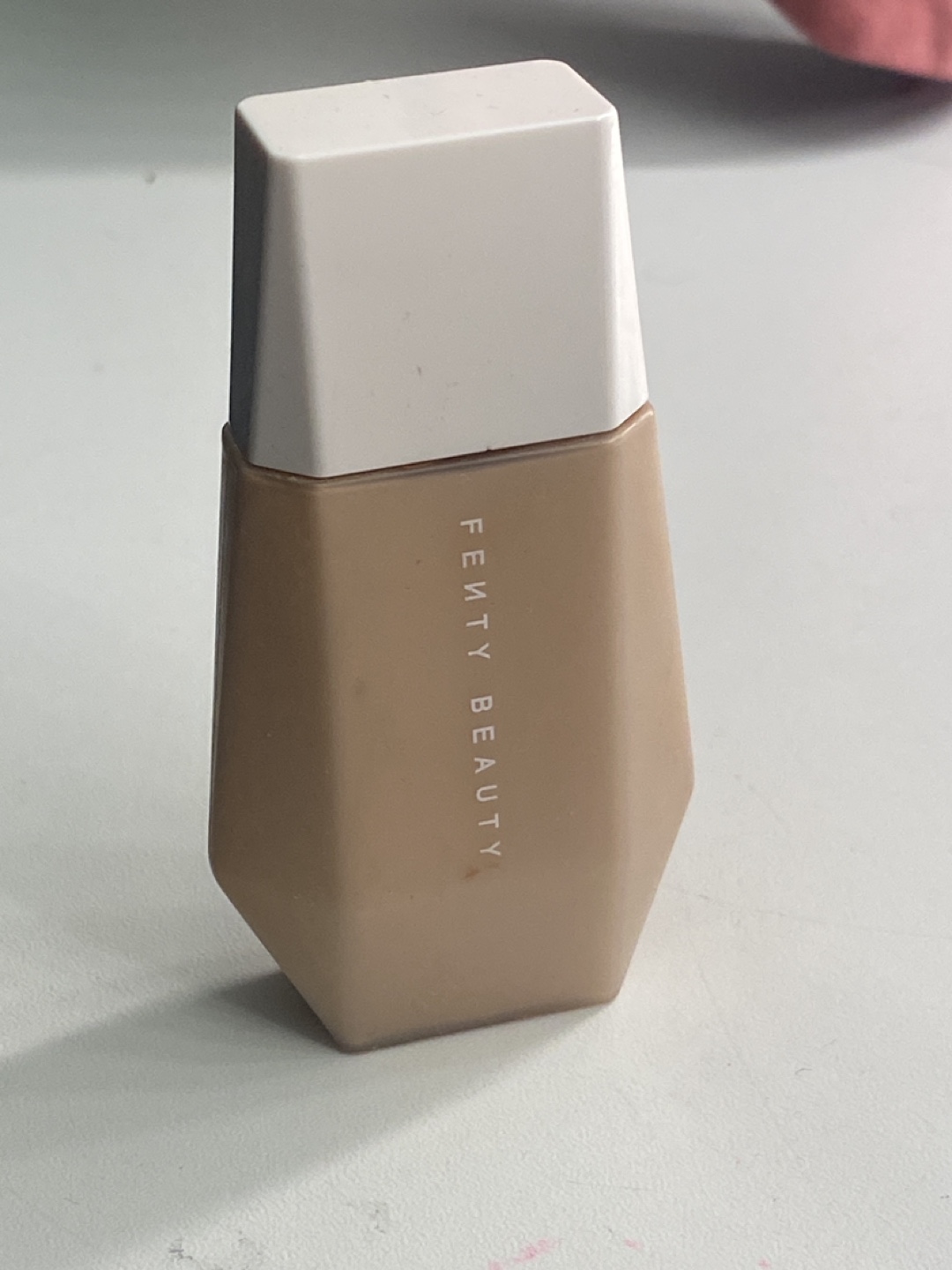 Fenty Beauty Eaze Drop Blurring Skin Tint