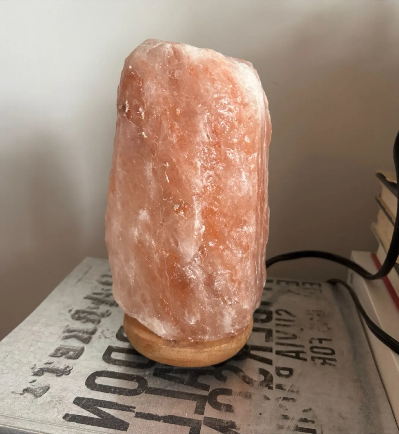 Dimming Salt Lamp thumbnail