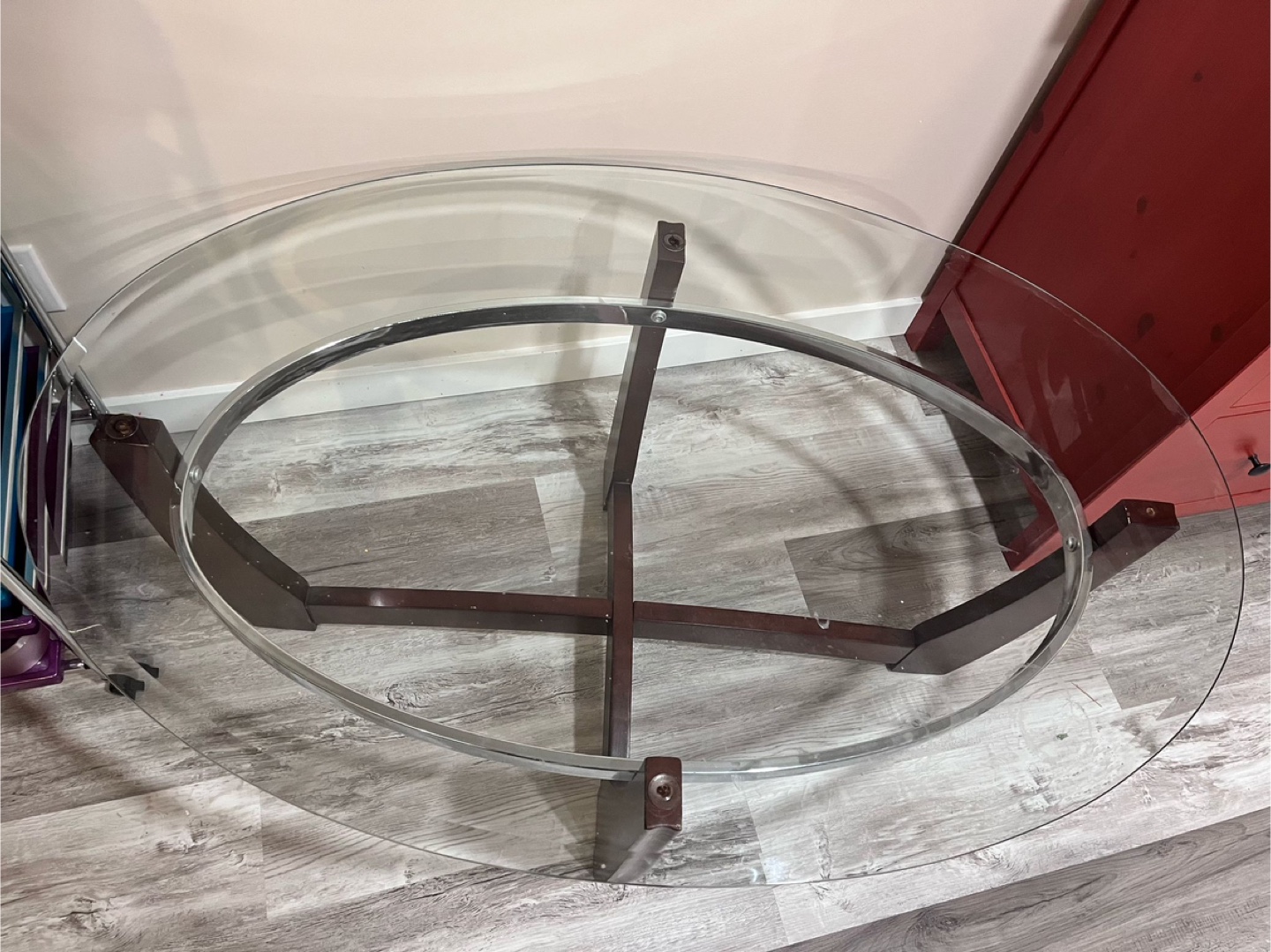 Oval Glass Coffee Table with Dark Wood Base - photo 3