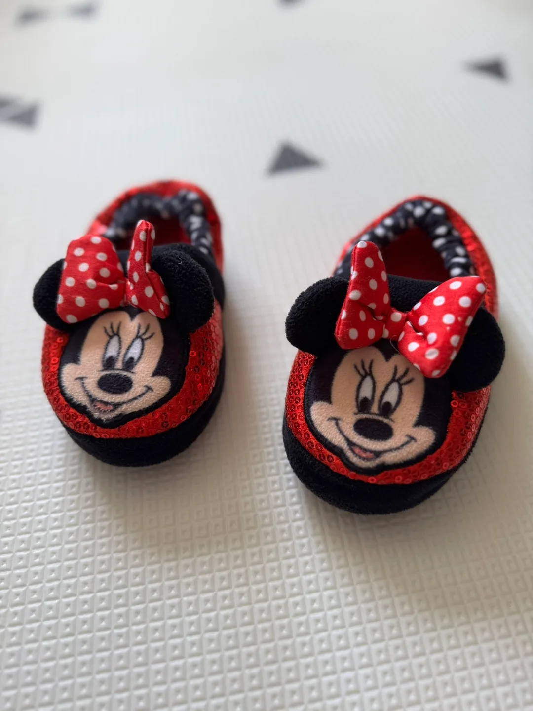 Minnie Mouse Toddler Slippers image indicator(4)