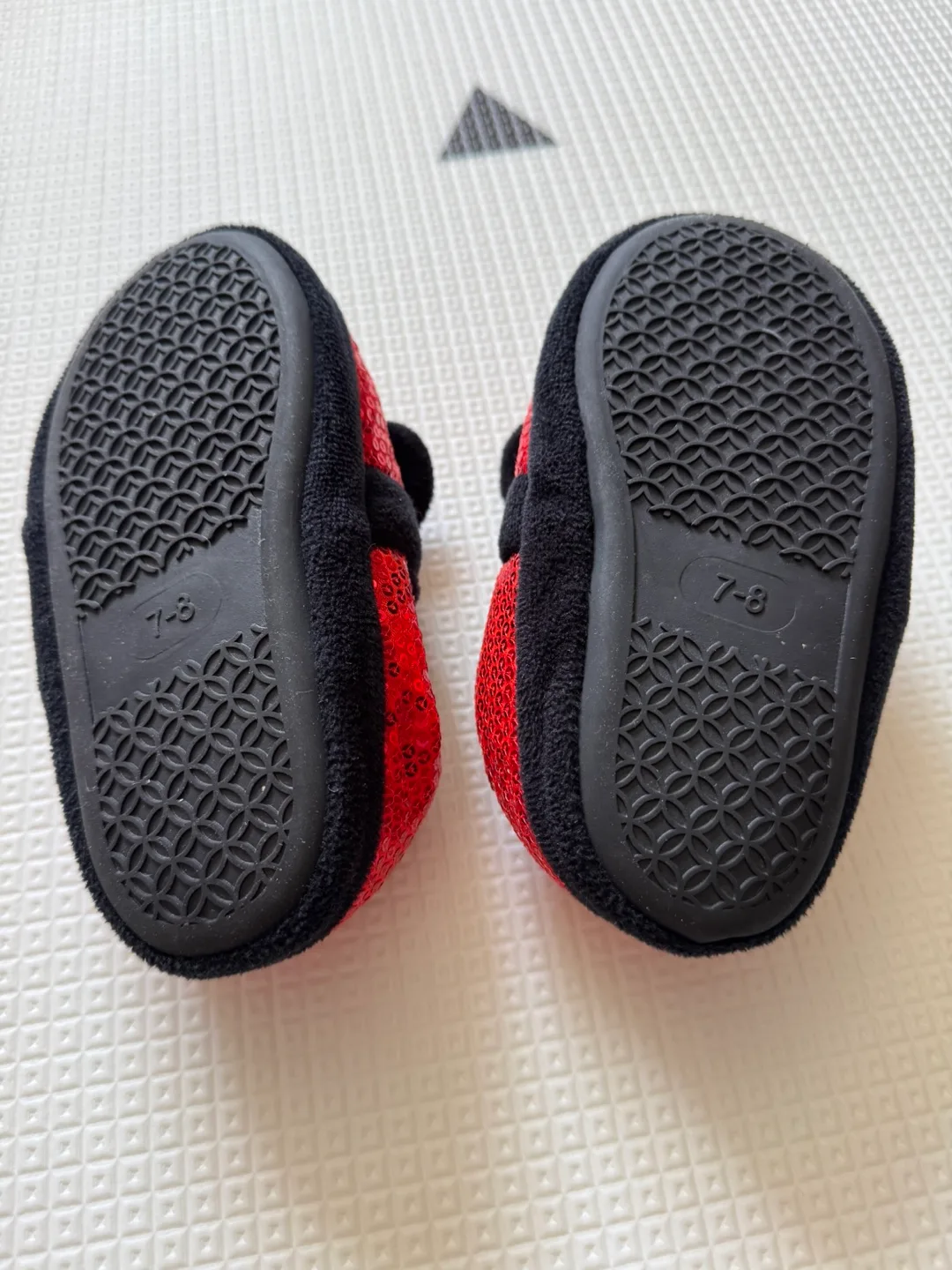 Minnie Mouse Toddler Slippers image indicator(3)