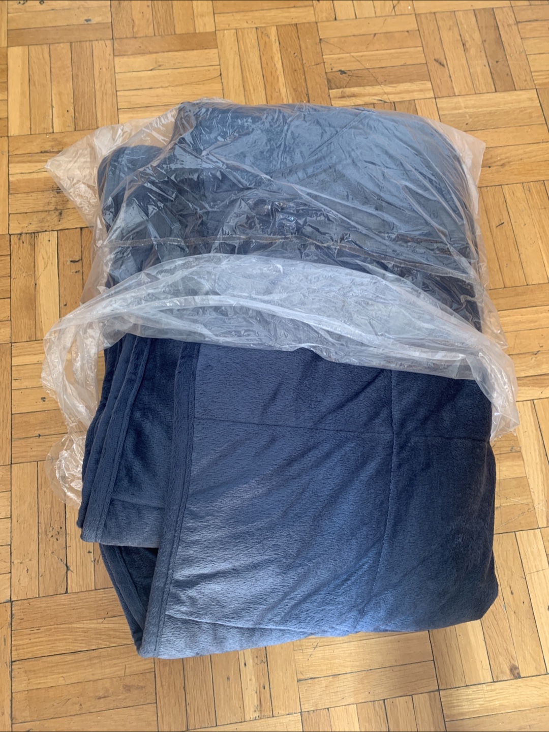 Altavida Weighted Blanket - 12 lbs - Navy (New) - photo 2