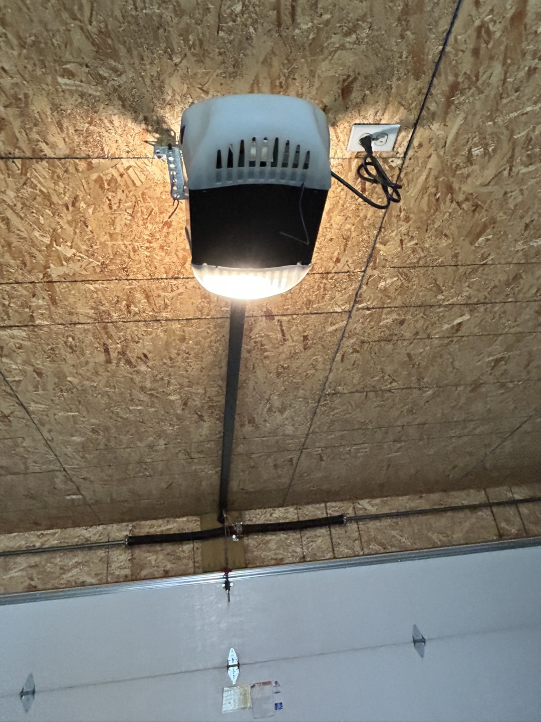 LiftMaster Security+ Garage Door Opener with Remote - photo 2