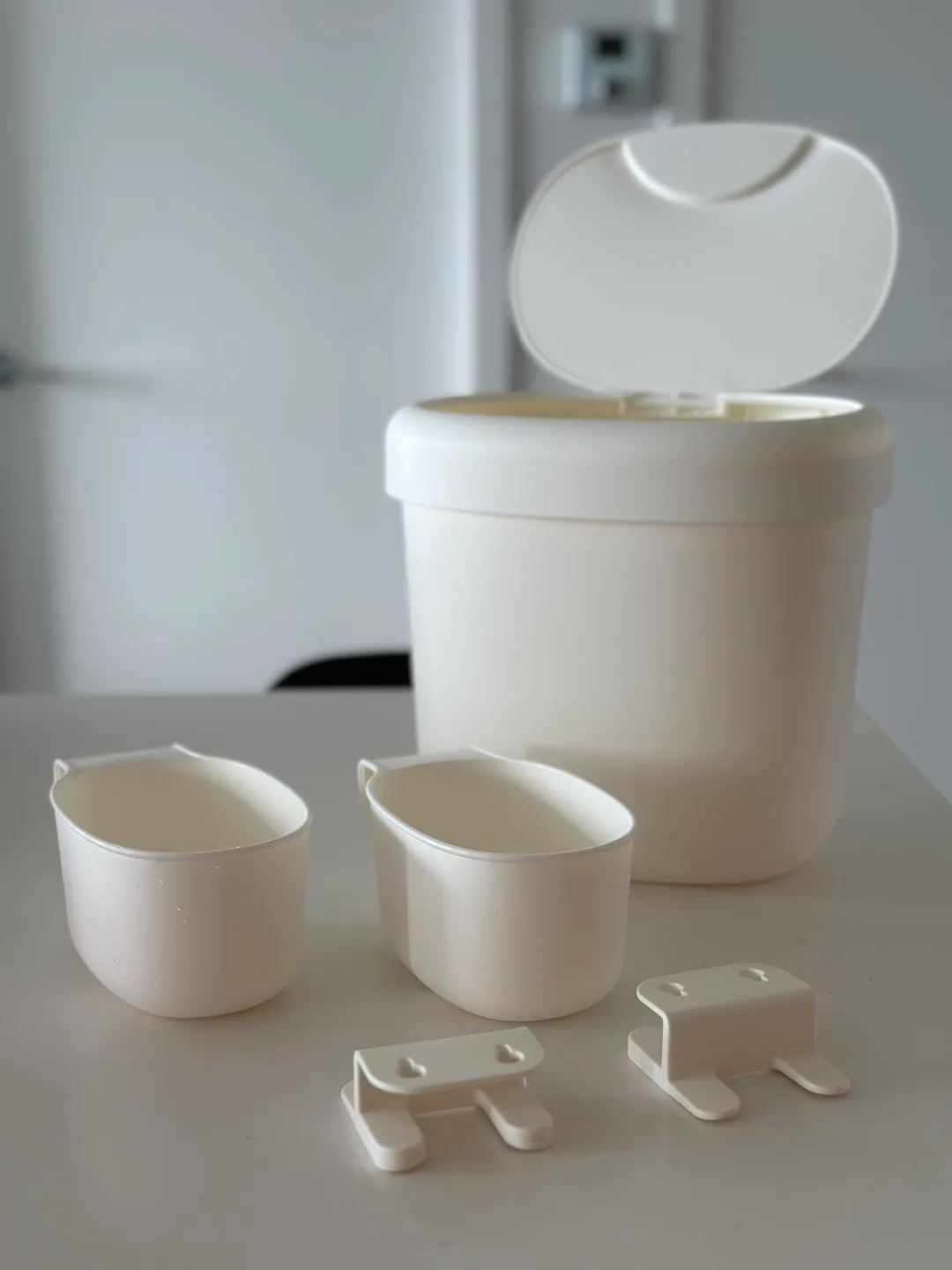 IKEA ONSKLIG Diaper Pail with Holders thumbnail