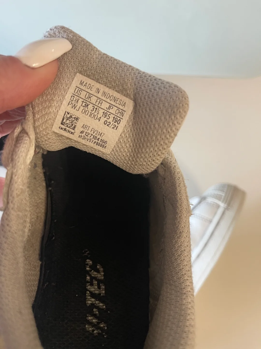 Adidas Superstar Shoes - Girls Size 13 1/2 kids image indicator(5)