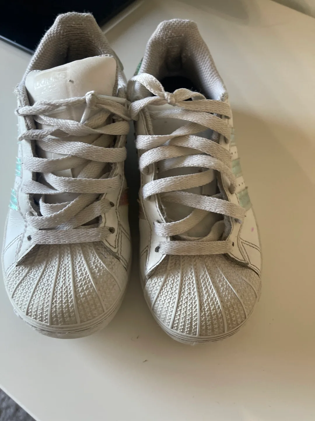 Adidas Superstar Shoes - Girls Size 13 1/2 kids image indicator(2)
