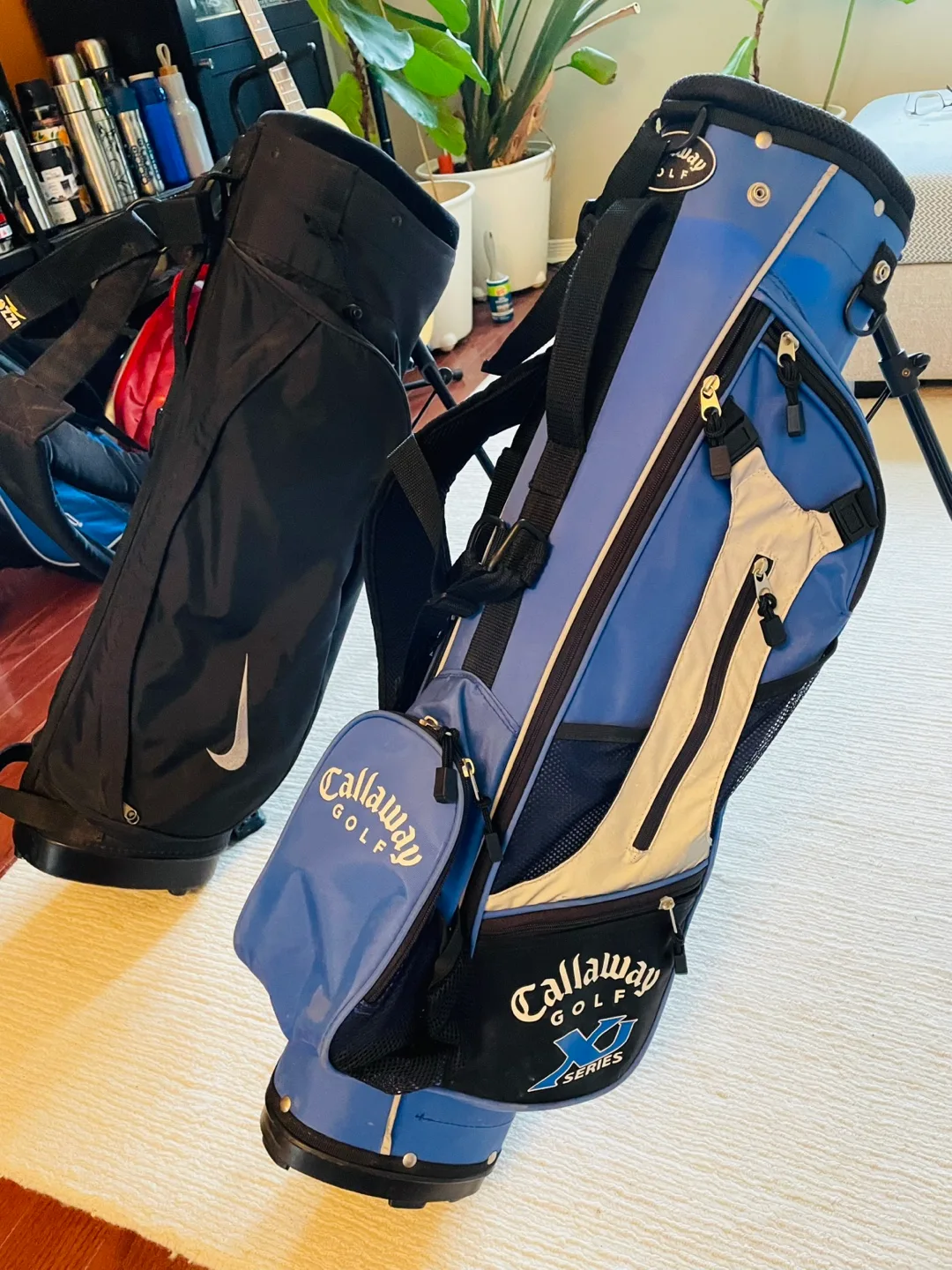 Callaway XJ & Nike UltraLite Junior Golf Bags (30” High) thumbnail