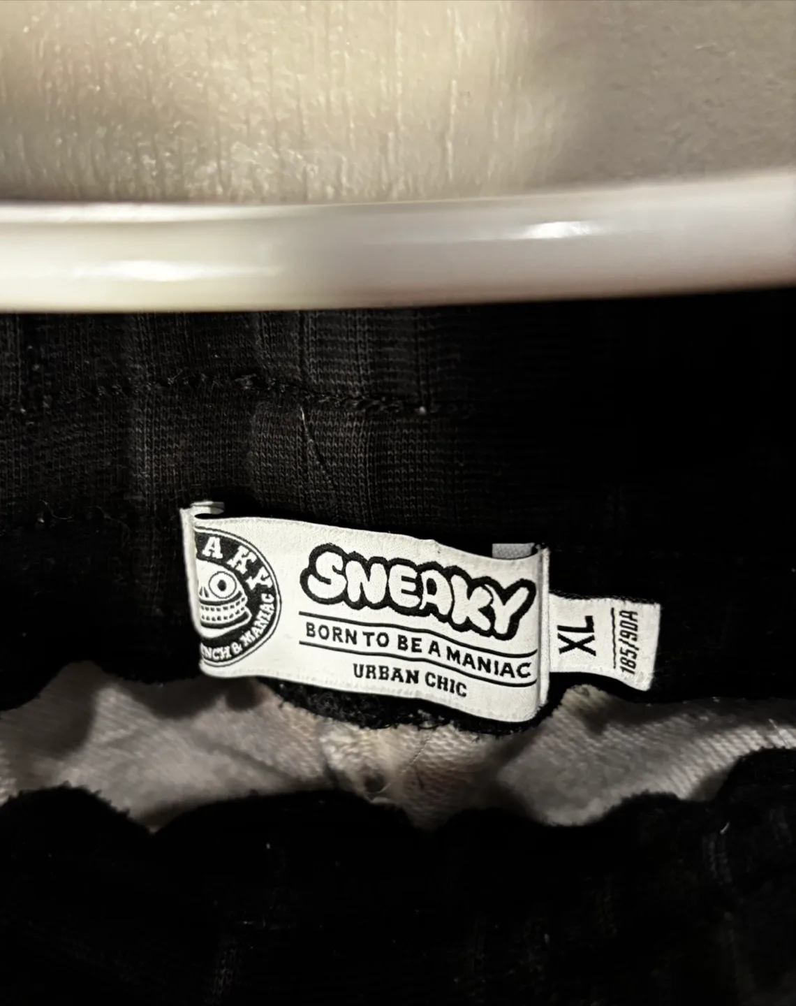 Sneaky Urban Chic Joggers Size XL - Cool Sweat Pants image indicator(3)