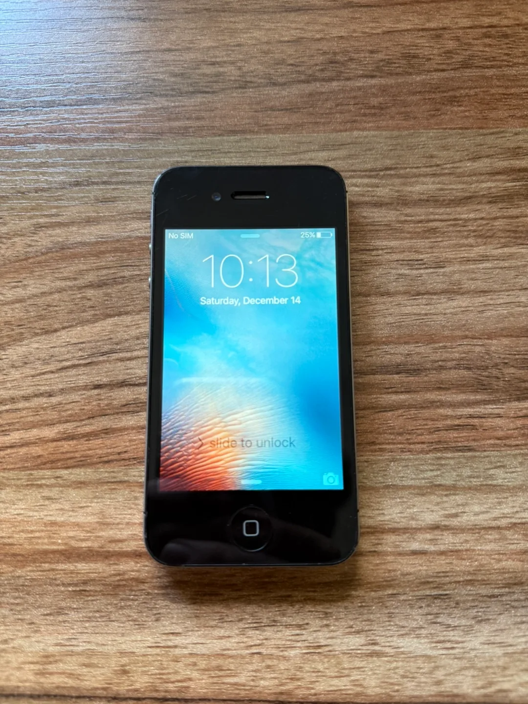 iPhone 4 6GB Black - Unlocked 🔓 thumbnail
