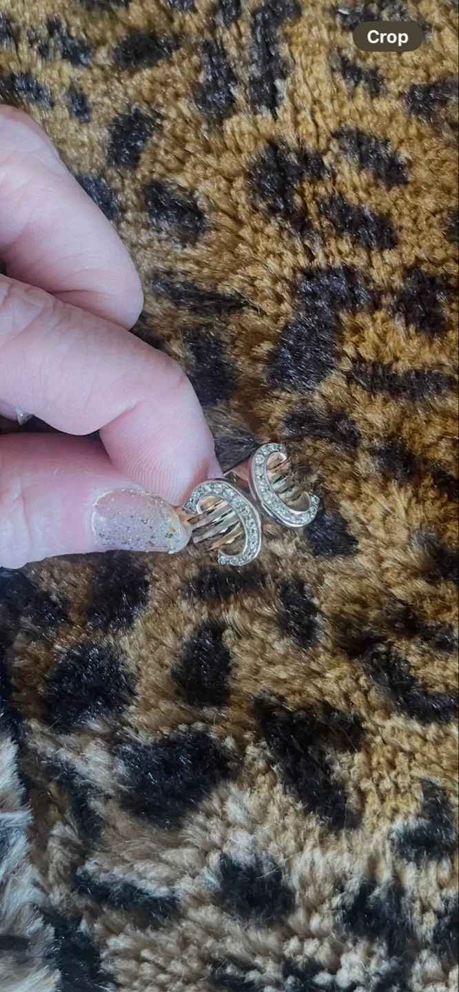 Cartier Estate Diamond Tri color 18k Gold Ring image indicator(2)