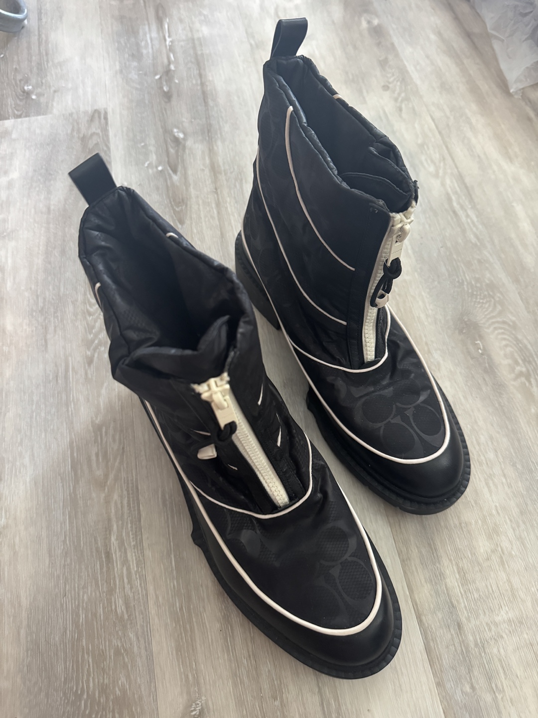 Coach Waterproof Boots - photo 2