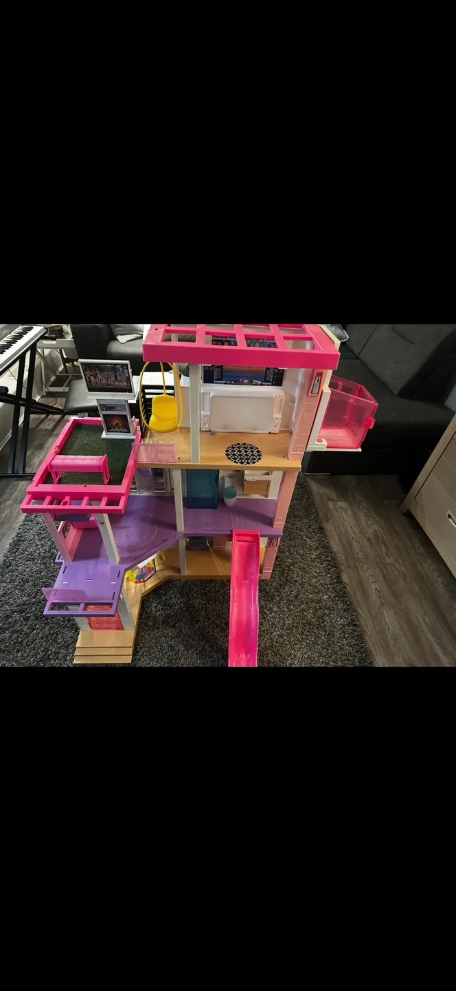 Barbie Dream House for Sale image indicator(2)