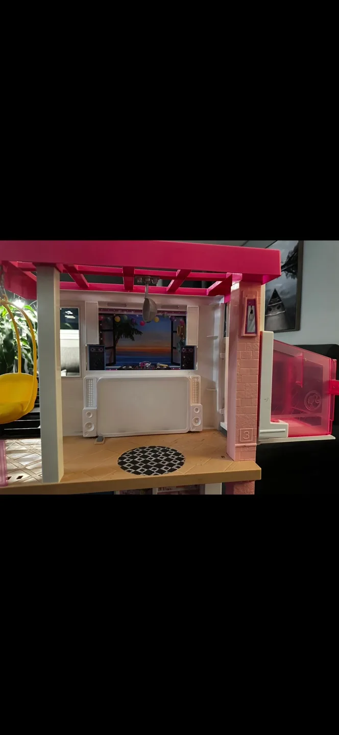 Barbie Dream House for Sale image indicator(4)