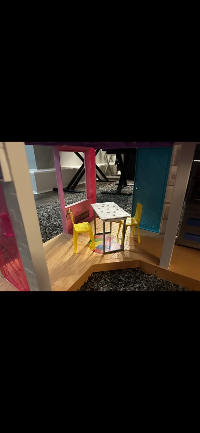 Barbie Dream House for Sale image indicator(7)