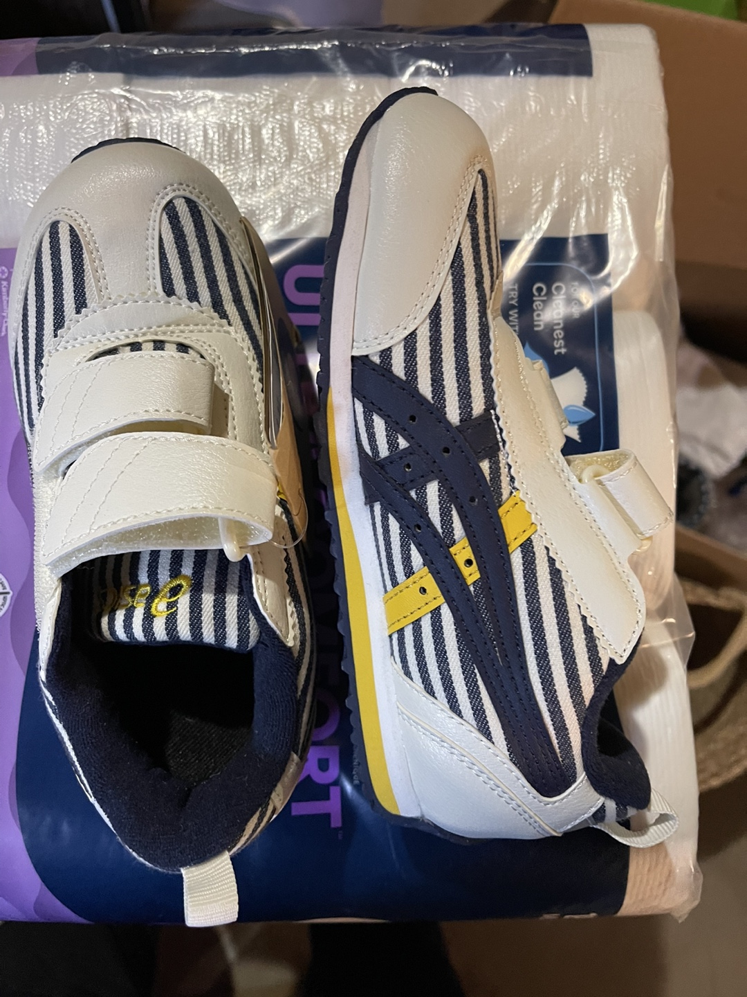 Onitsuka Tiger Kids' Sneakers Size UK12.5 - photo 2