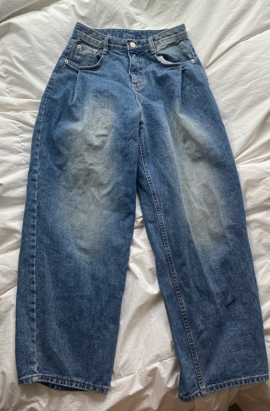 LEWKIN Peyton Pin-Tuck Washed Baggy Jeans Small