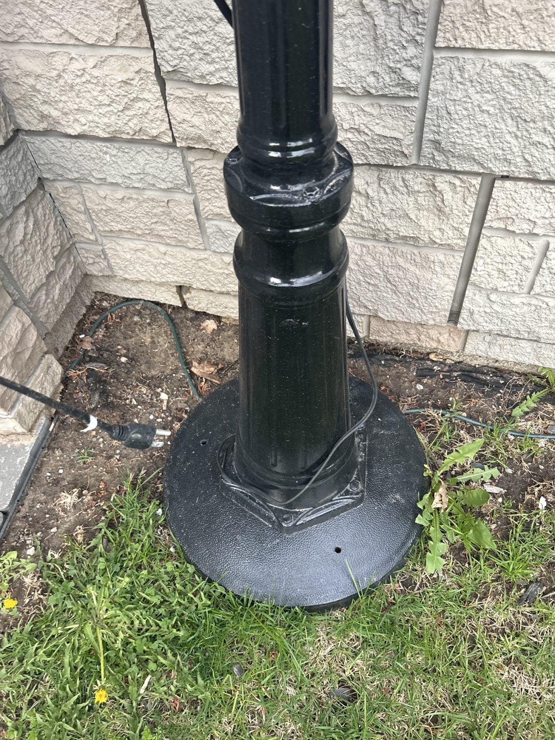 Black Outdoor Light Post - photo 2