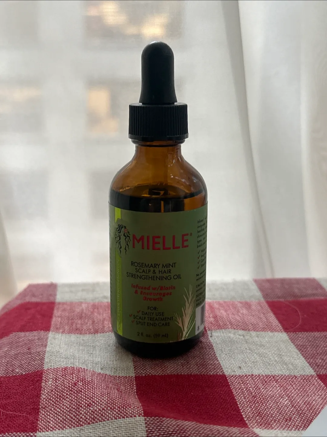 Mielle Rosemary Mint Scalp & Hair Strengthening Oil