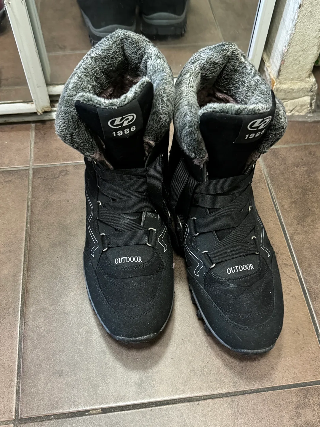 Free‼️Women's Black Winter Boots, Size 42 thumbnail