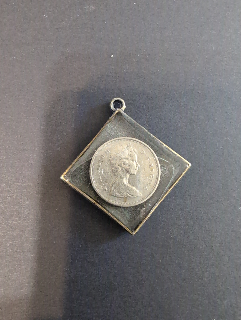 1971 Unique Canadian coin pendant - photo 2
