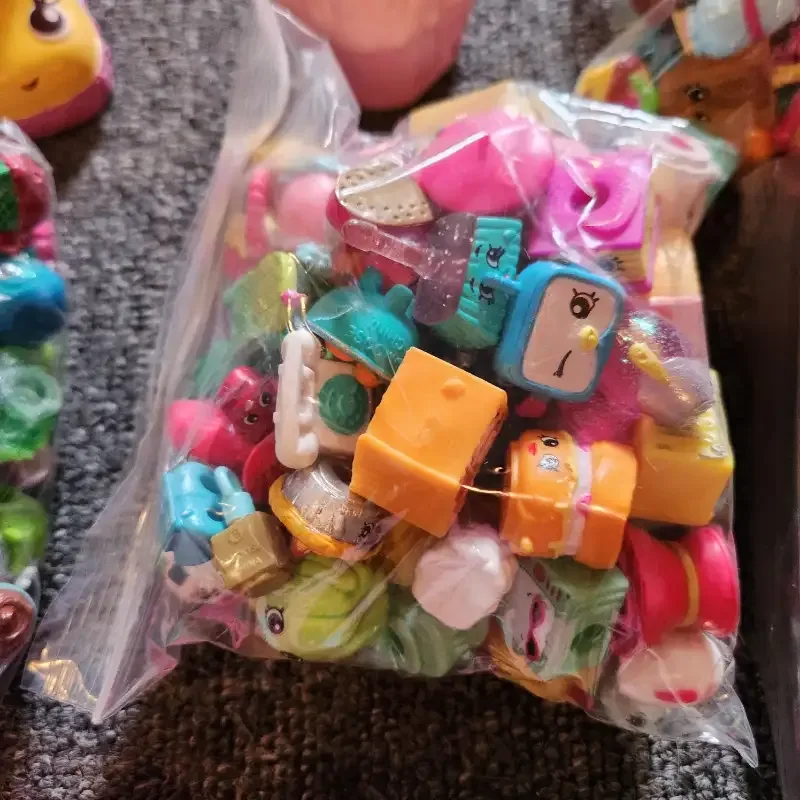 Huge Shopkins Lot! Toys and Accessories image indicator(6)