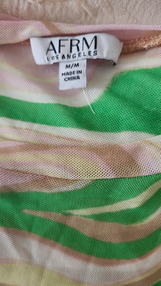 Mesh multi color stretch top /Size M image indicator(2)