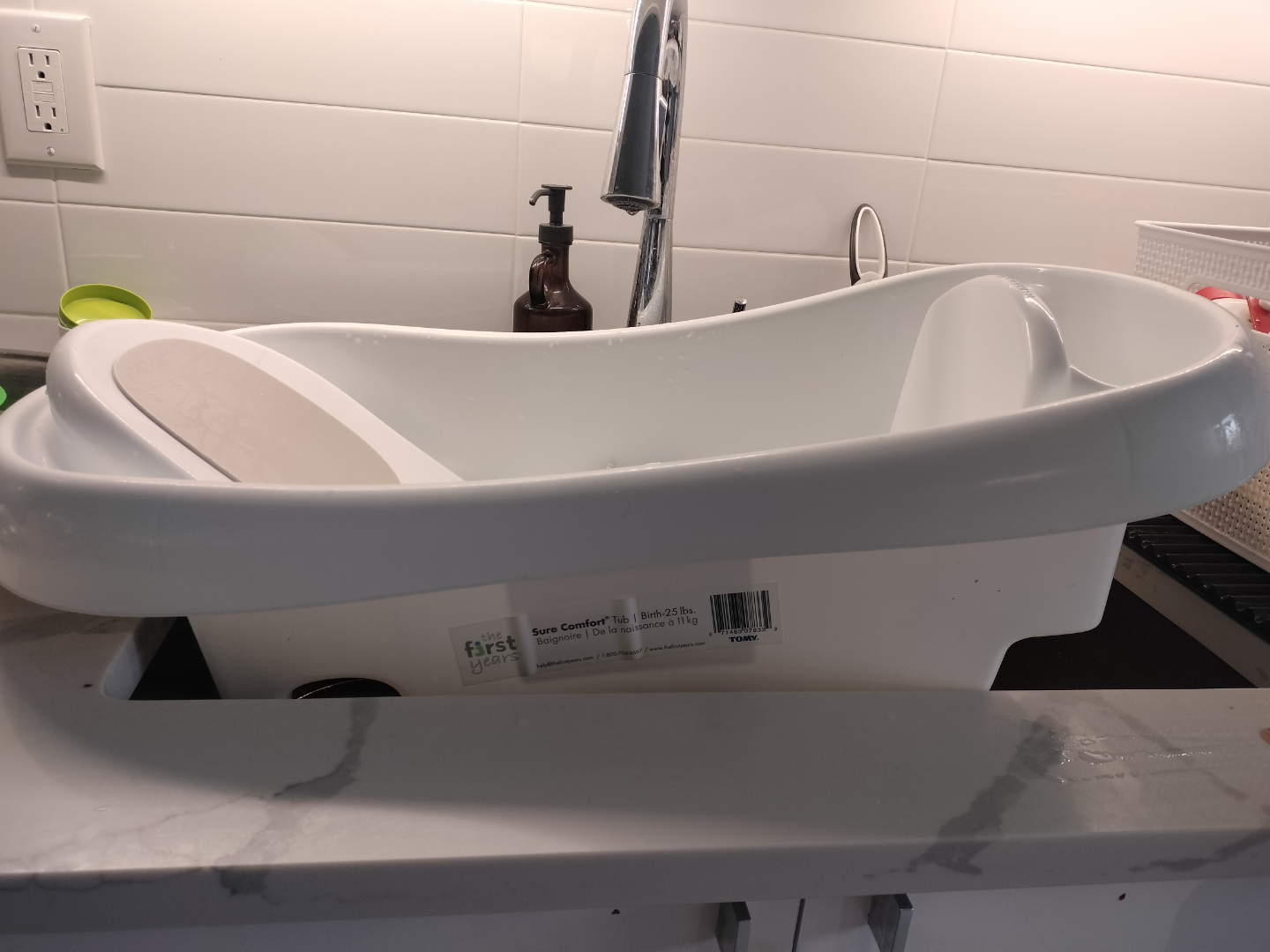 First Years Comfort Baby Bath Tub - photo 3