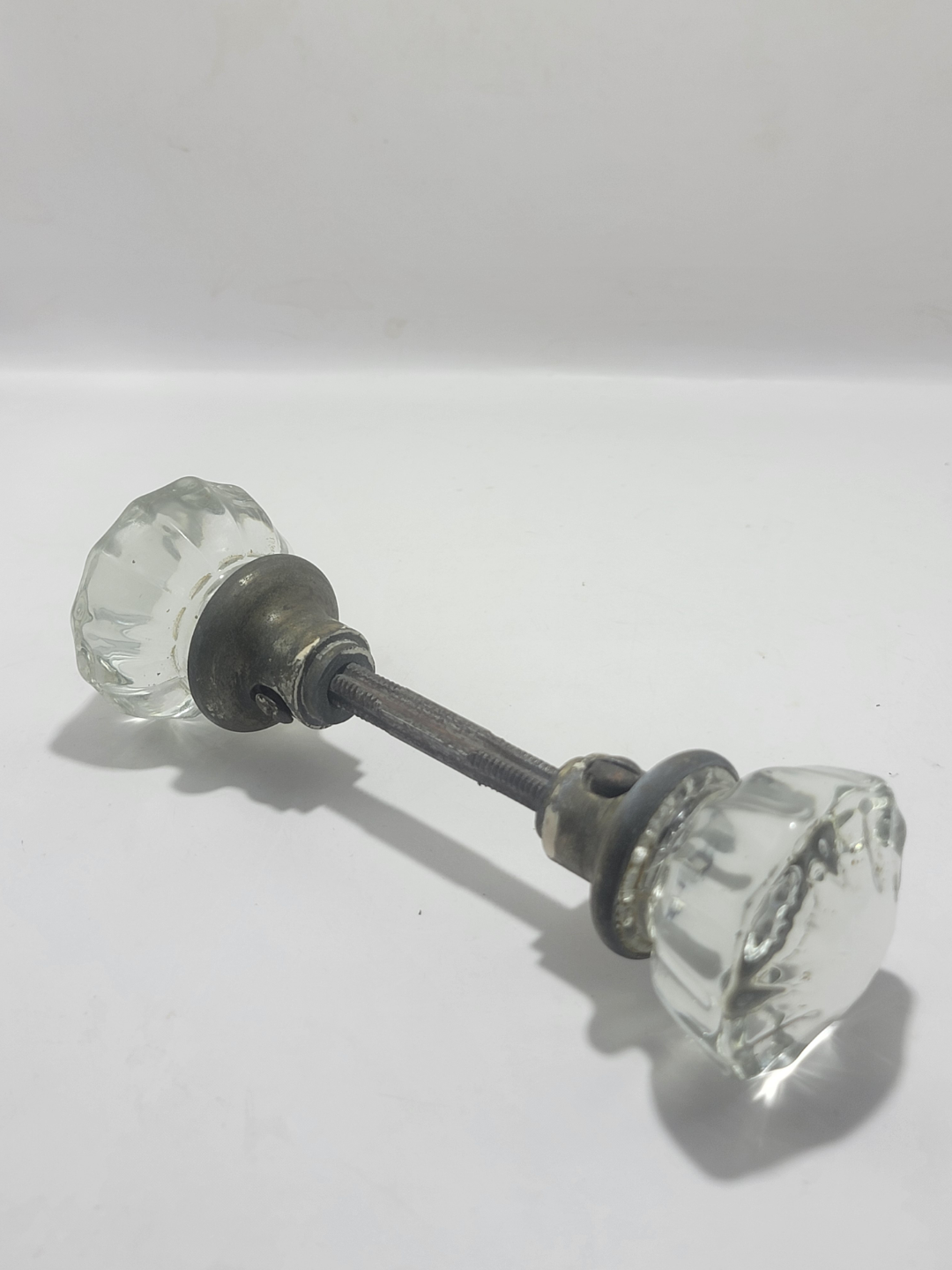 Antique Glass Door Knobs - photo 4