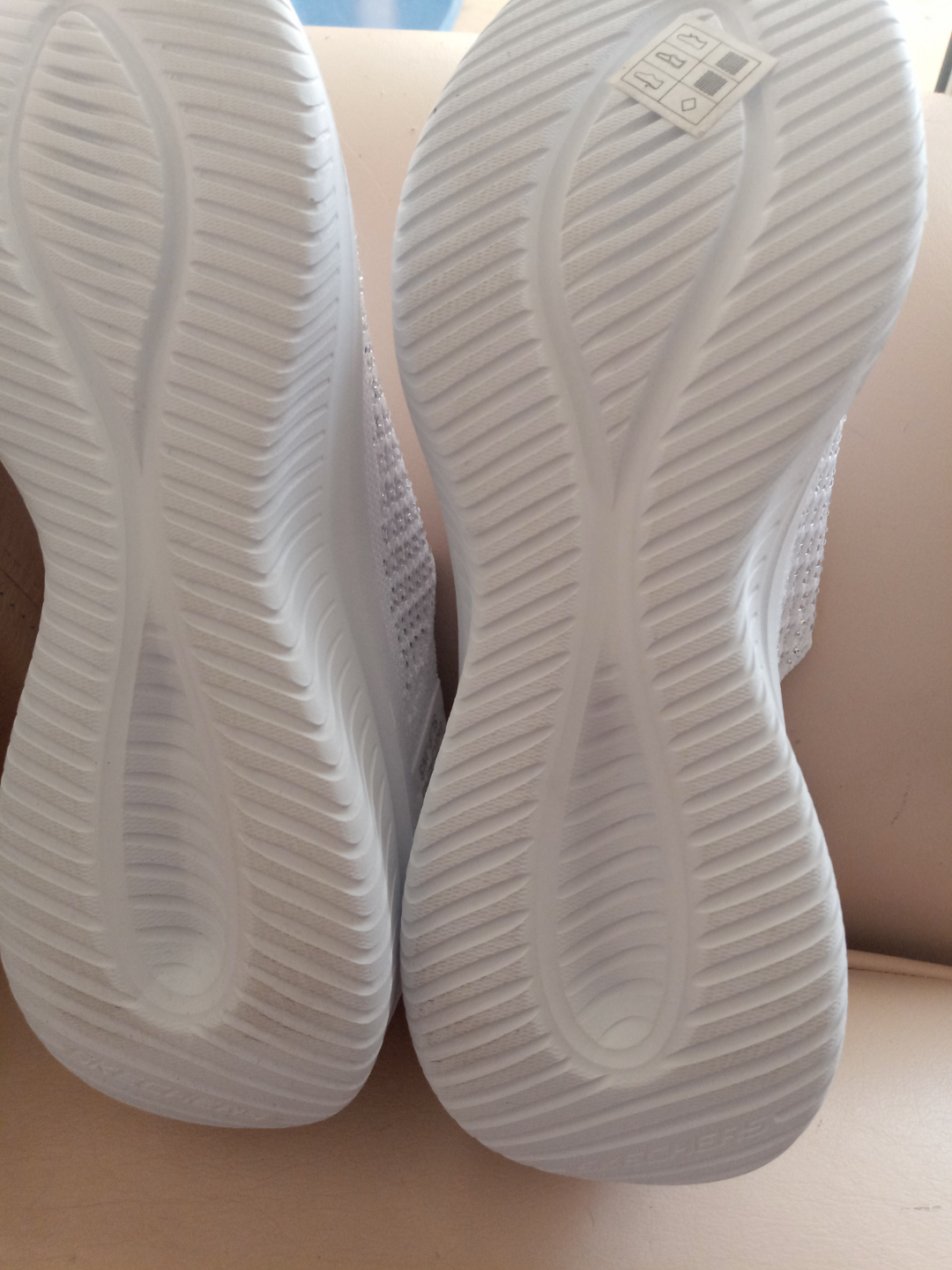 Skechers Martha Stewart Slip-Ins White Sparkle Sneakers - photo 3