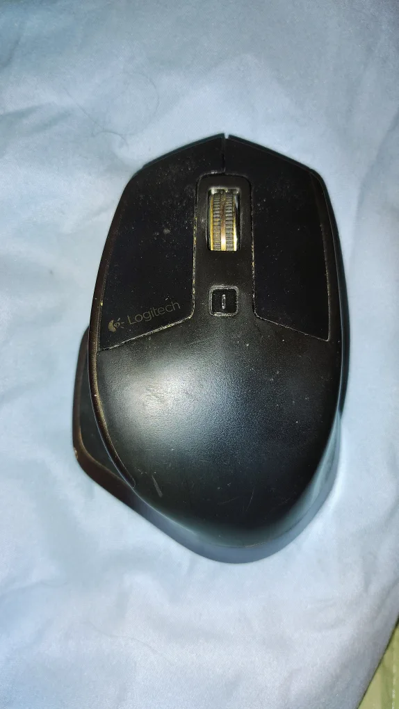 Logitech MX Master Wireless Mouse image indicator(2)