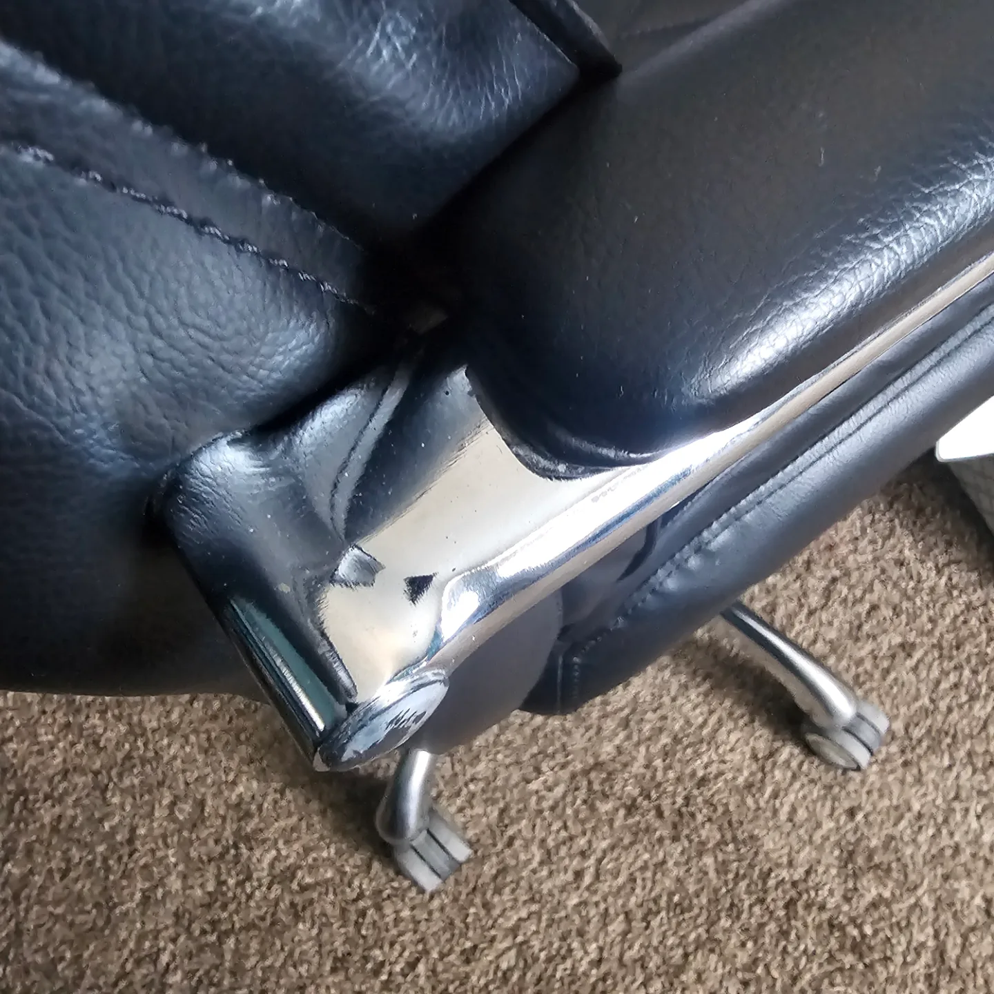 Lazy Boy Executive Office Chair image indicator(5)